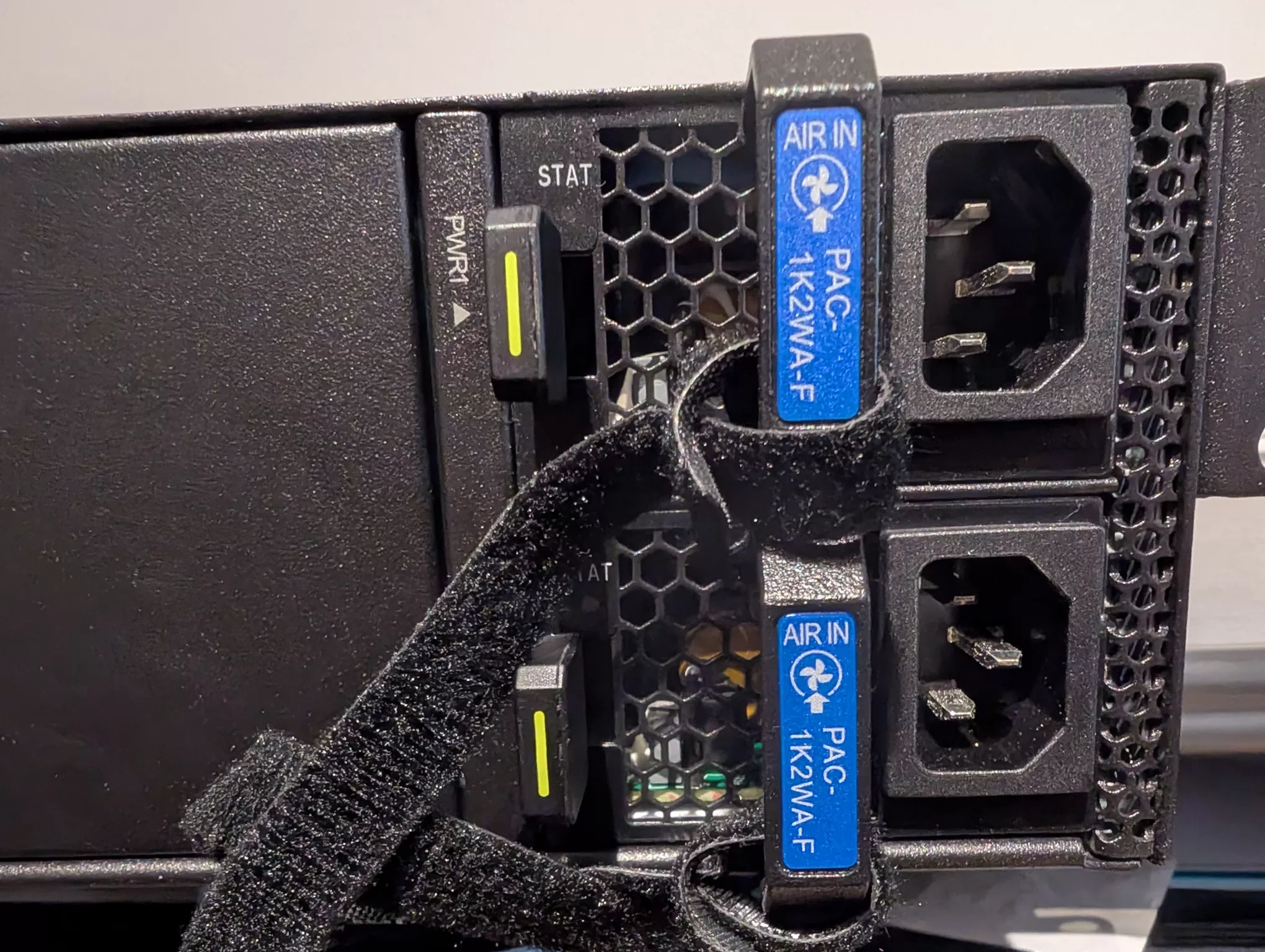 Huawei CE8860-4C-EI Switch Bild 5